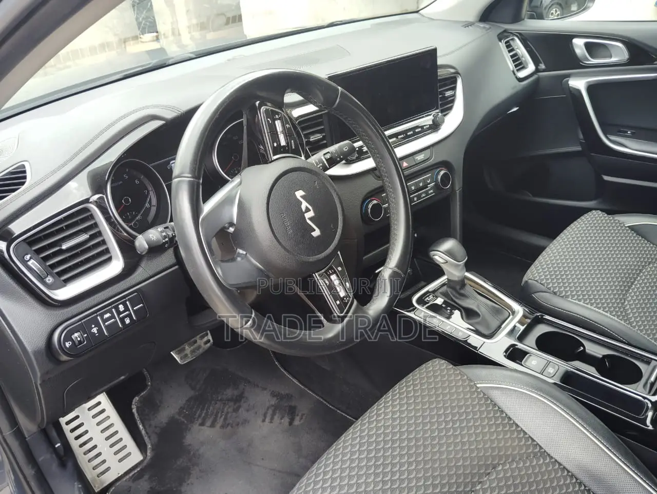 Kia Ceed 2023 Gris