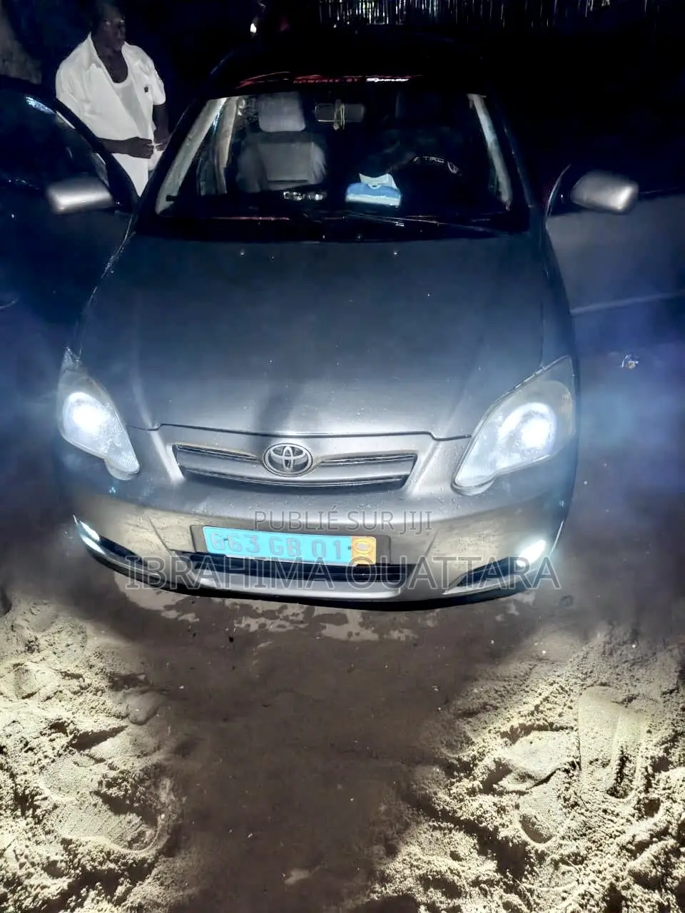 Toyota Corolla 1.4 2004 Gris