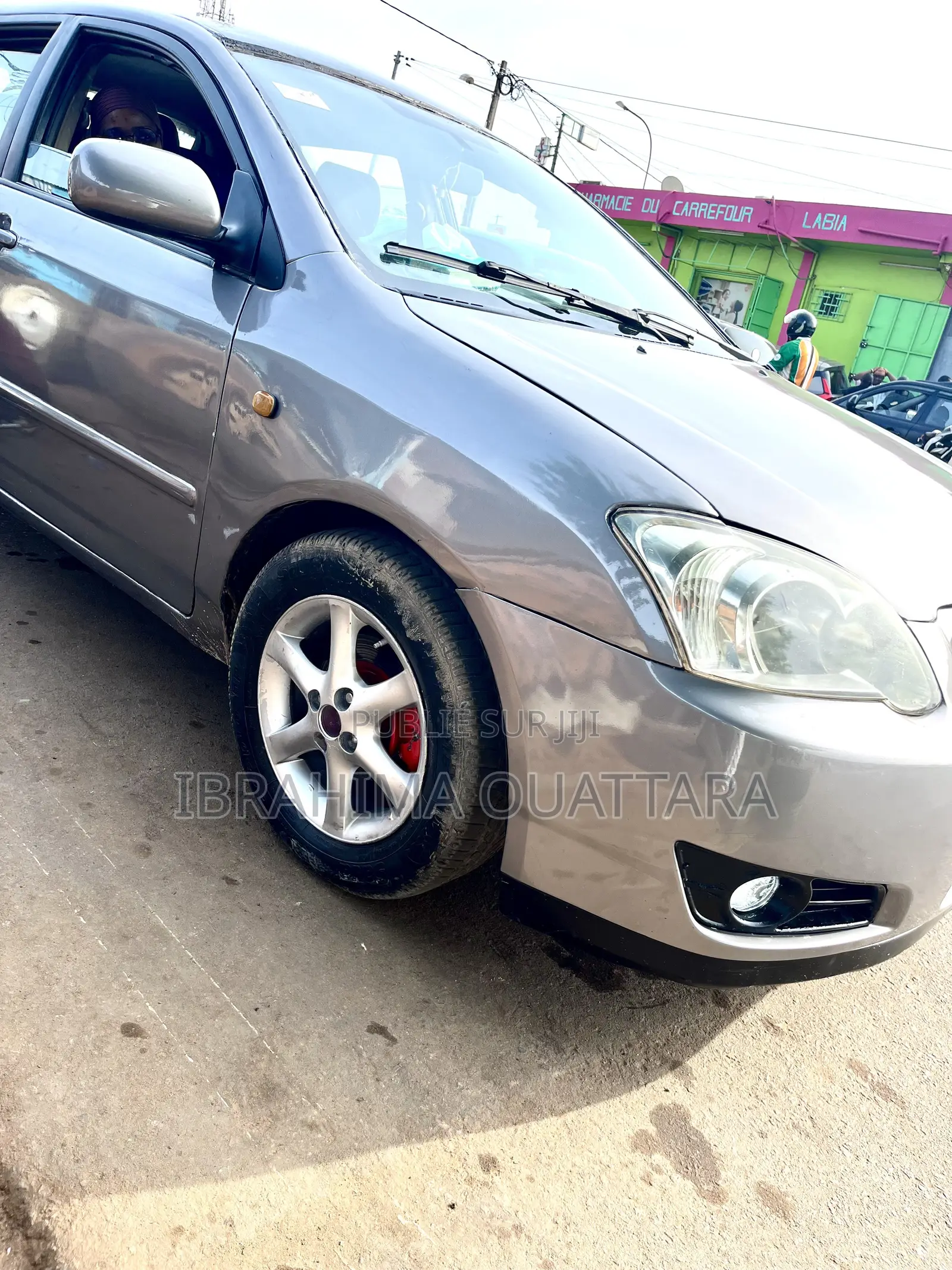 Toyota Corolla 1.4 2004 Gris
