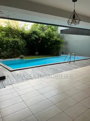 4chbre Villa dans Massa Immobilier, Cocody à Louer