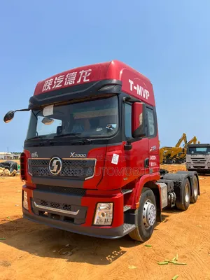 9 Tracteurs Shacman en Vente