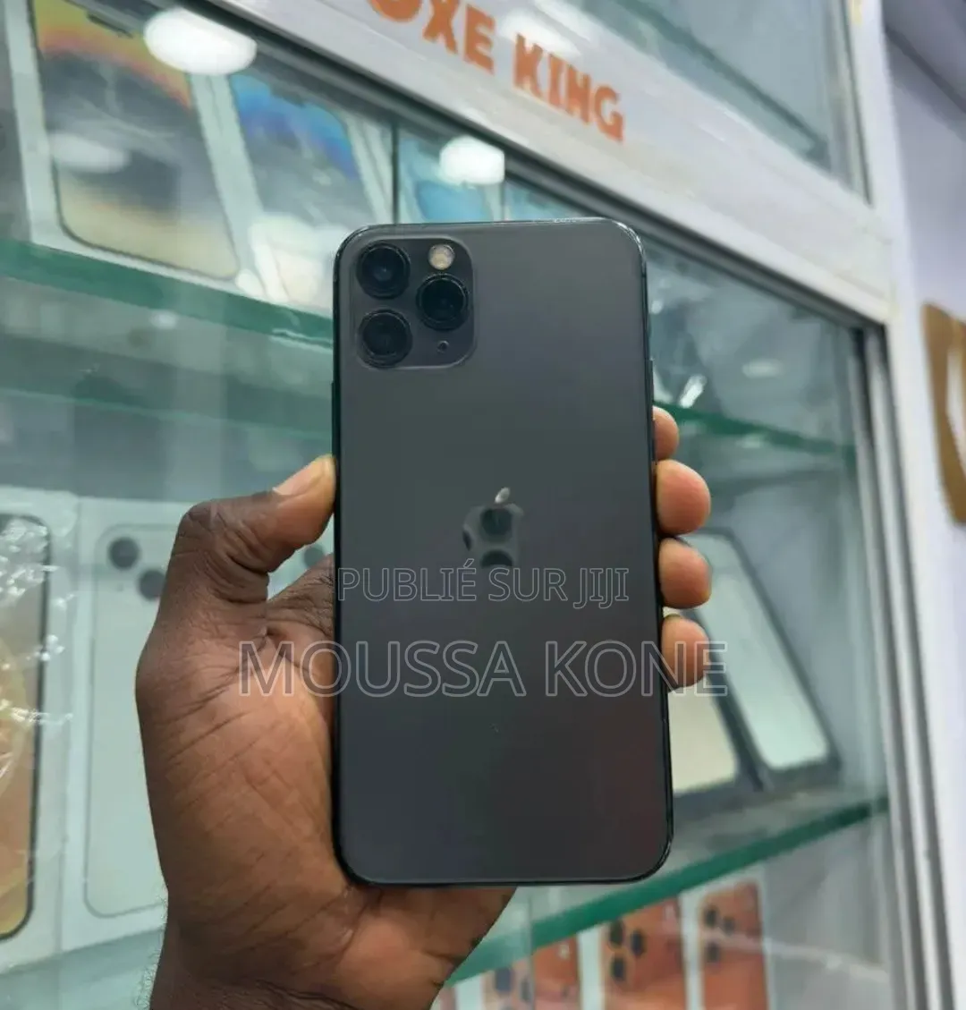 Nouveau Apple iPhone 14 Plus 512 GB Noir