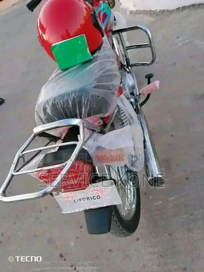 Nouveau TVS HLX 125 2005 Rouge