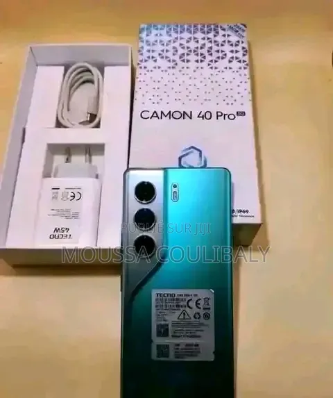 Nouveau Tecno Camon 40 256 GB Bleu