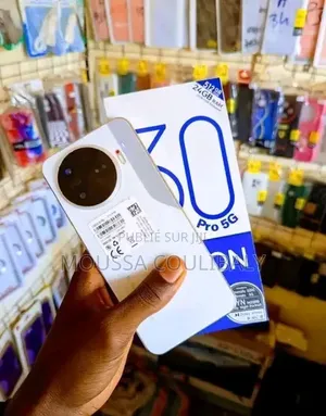 Nouveau Tecno Camon 30 256 GB Blanc