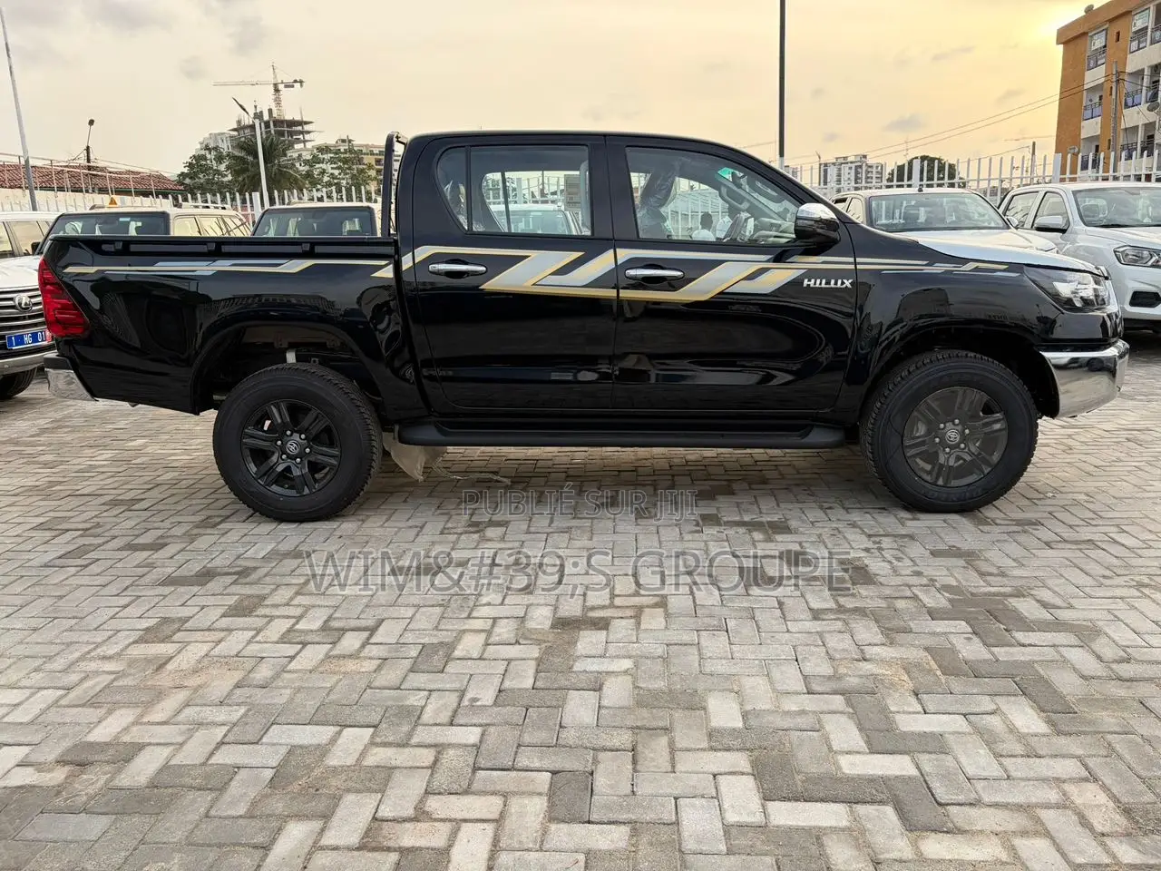 Nouveau Toyota Hilux 2025 Noir