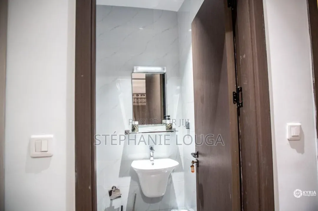 Meublé 2chbre Appartement dans Grand Bassam à Louer