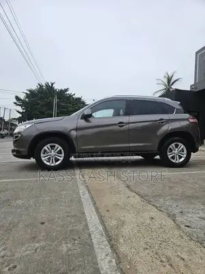 Peugeot 408 2017 Gris