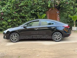 Hyundai Elantra 2020 Autre