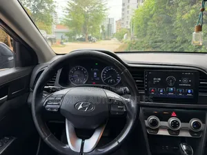 Hyundai Elantra 2020 Autre