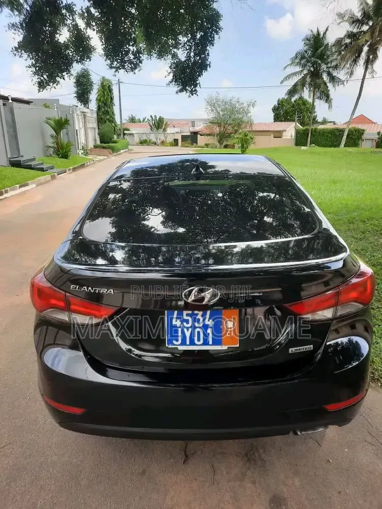Hyundai Elantra 2015 Noir