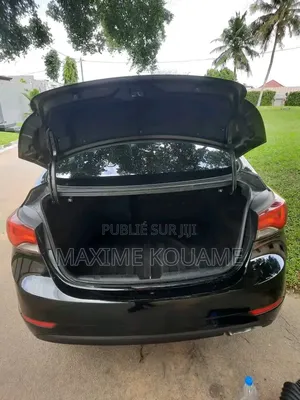 Hyundai Elantra 2015 Noir