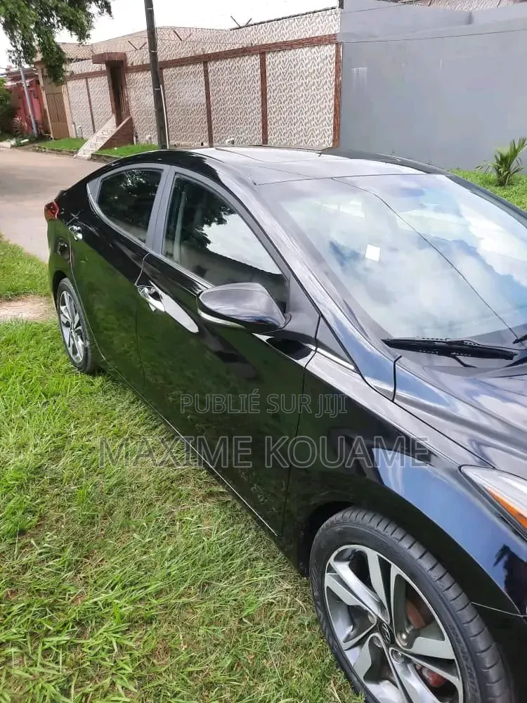 Hyundai Elantra 2015 Noir