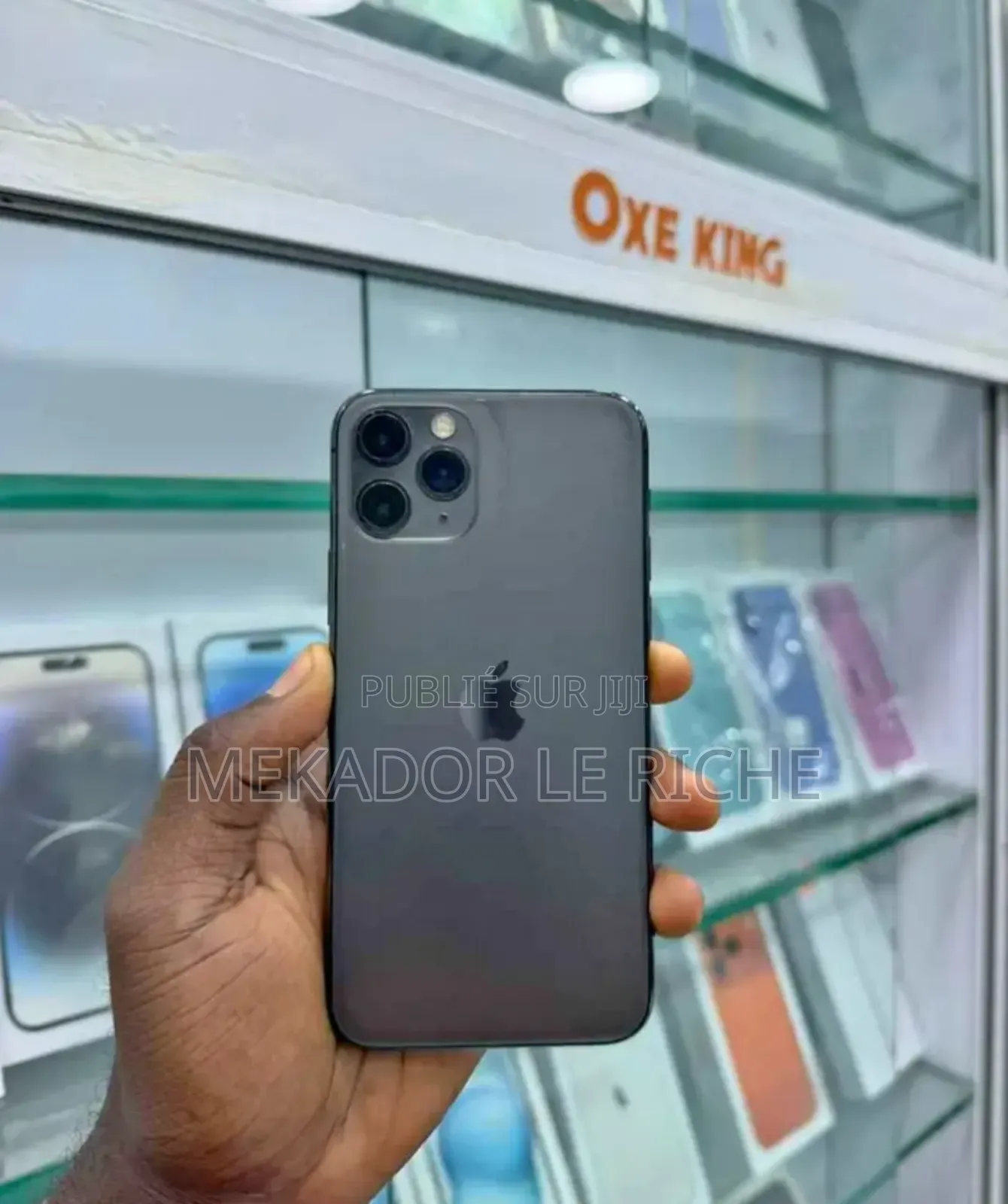 Nouveau Apple iPhone 11 Pro Max 64 GB Noir