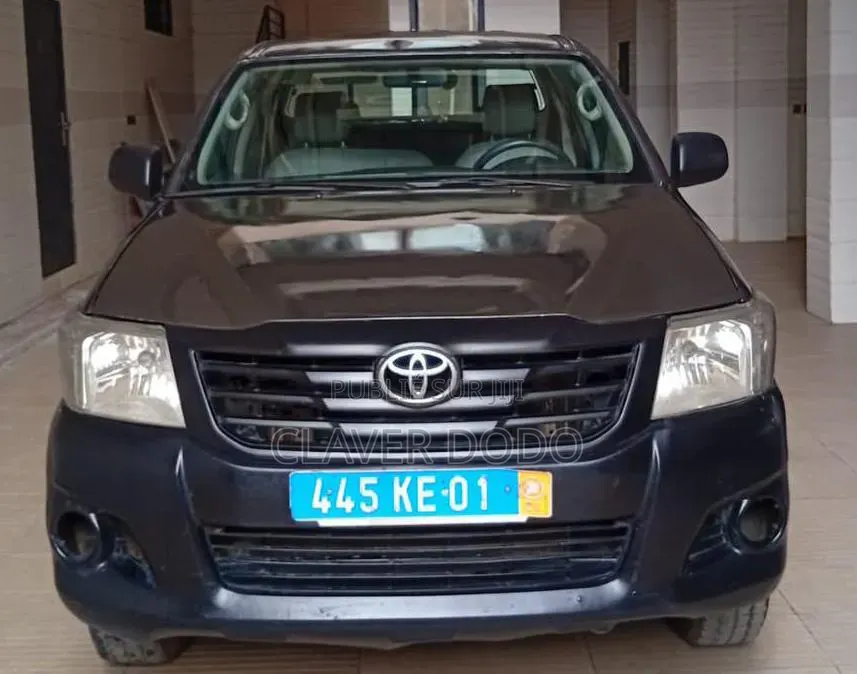 Toyota Hilux 2013 Gris