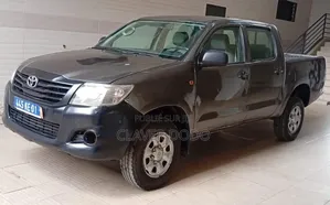 Toyota Hilux 2013 Gris