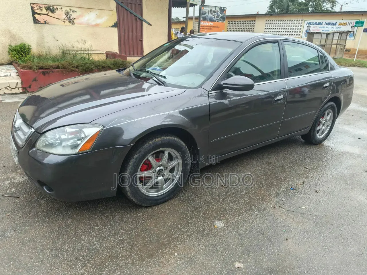 Nissan Almera Tino 2004 Gris