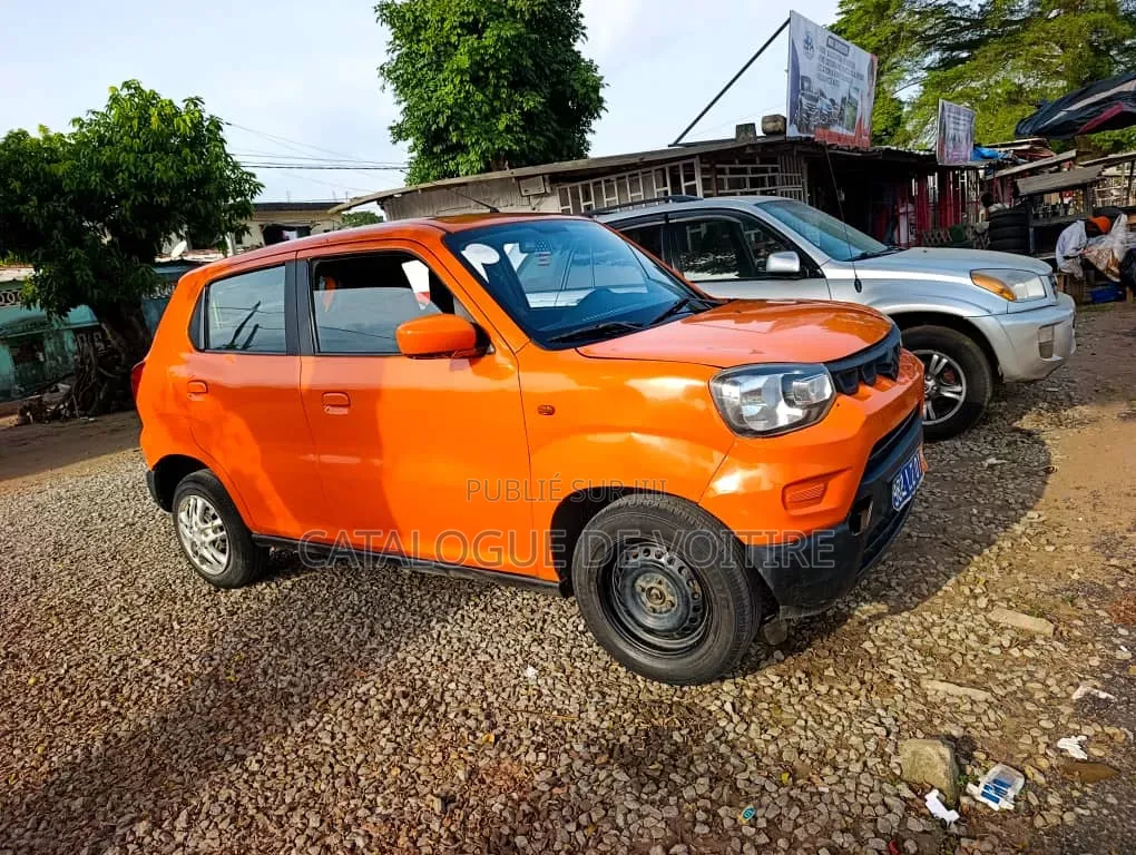 Suzuki S-Presso 2023 Orange