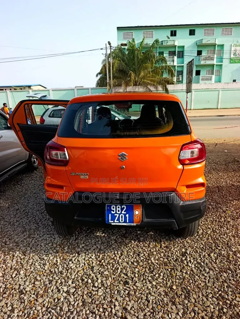 Suzuki S-Presso 2023 Orange