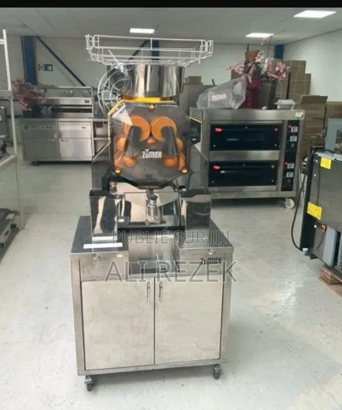 Zumex Orange Juice Machine