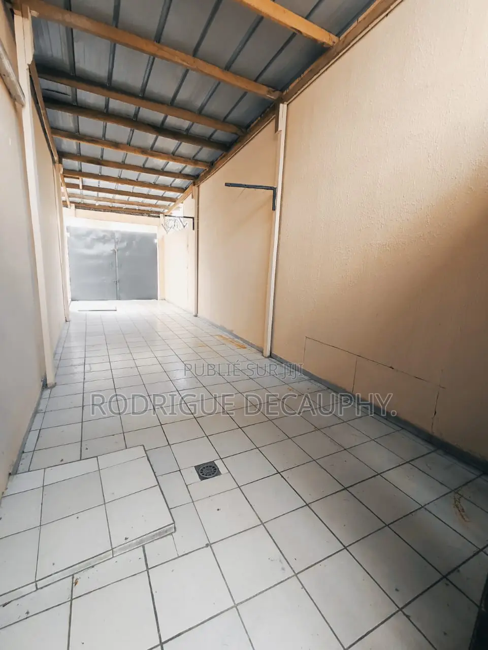 4chbre Duplex dans Villa Duplex, Cocody à Vendre