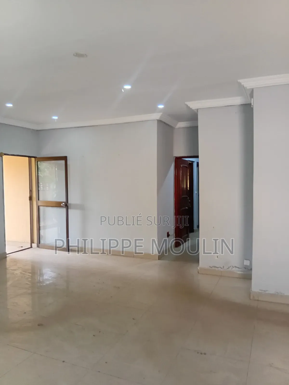 5chbre Villa dans Elite Immobilier, Cocody à Louer