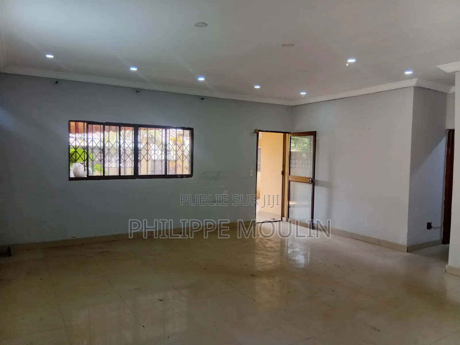5chbre Villa dans Elite Immobilier, Cocody à Louer