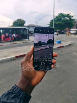 Nouveau Vivo X300 Pro 512 GB Noir