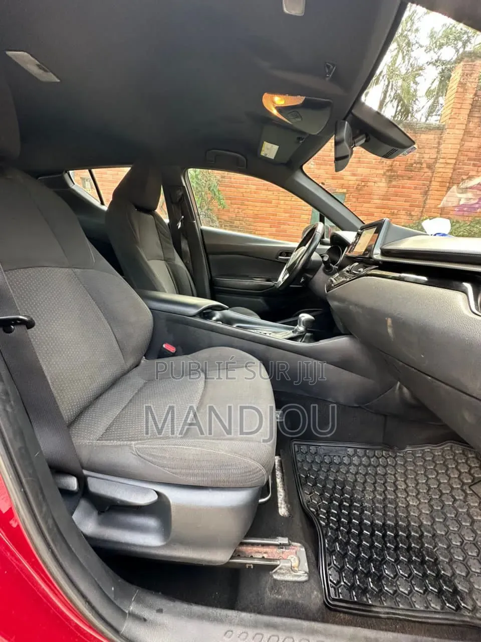 Toyota C-HR 2018 Rouge