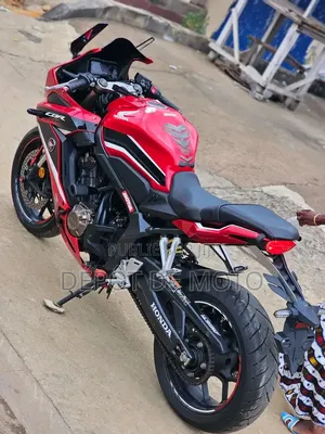 Nouveau Honda CBR 2021 Rouge