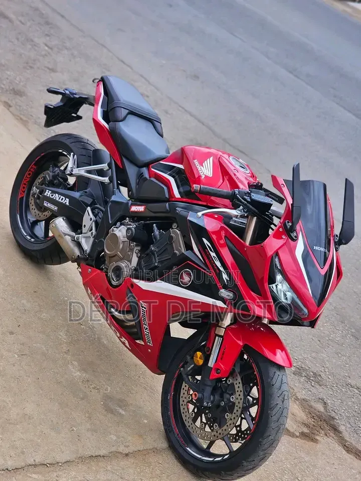 Nouveau Honda CBR 2021 Rouge