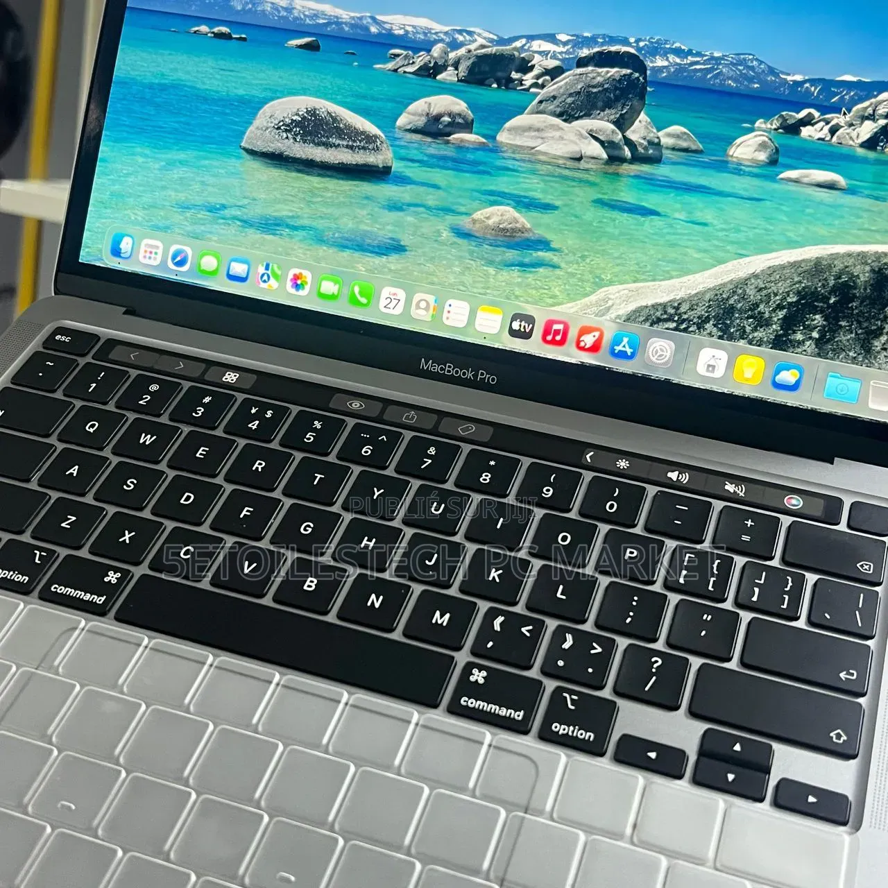 Nouveau Apple MacBook Pro 2022 M2 8GB Apple M2 SSD 512GB