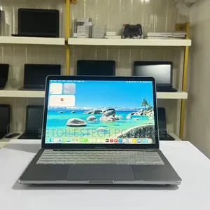 Nouveau Apple MacBook Pro 2022 M2 8GB Apple M2 SSD 512GB