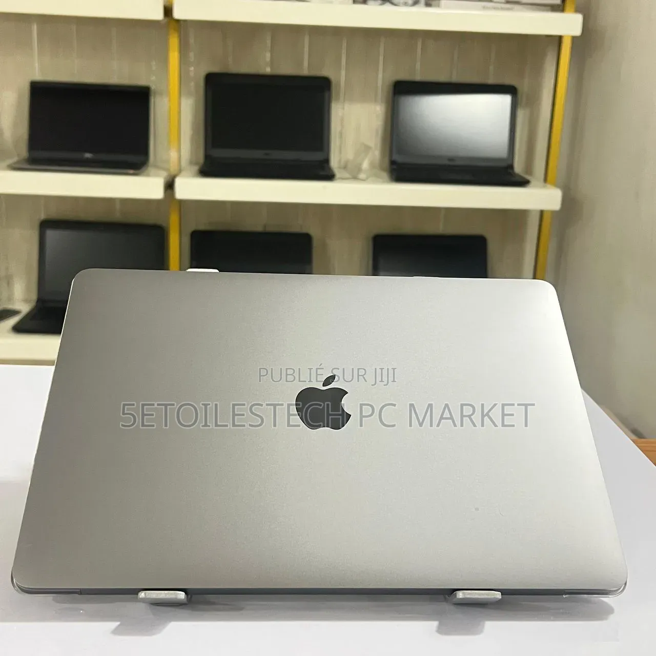 Nouveau Apple MacBook Pro 2022 M2 8GB Apple M2 SSD 512GB