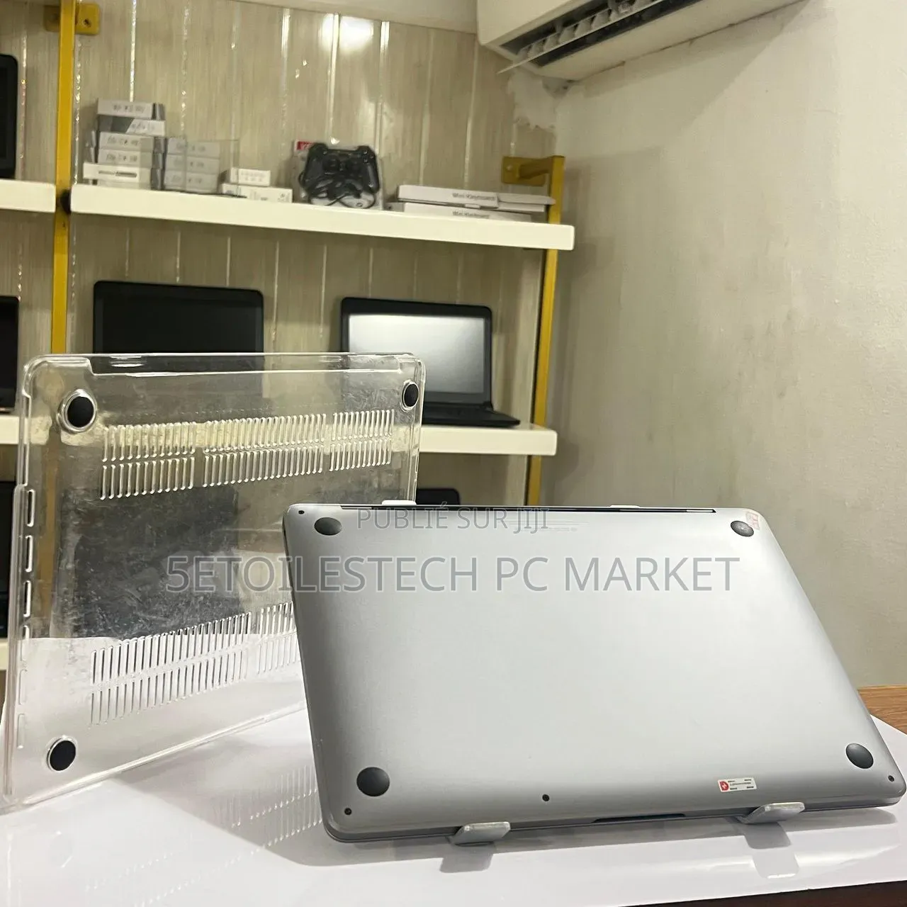Nouveau Apple MacBook Pro 2022 M2 8GB Apple M2 SSD 512GB