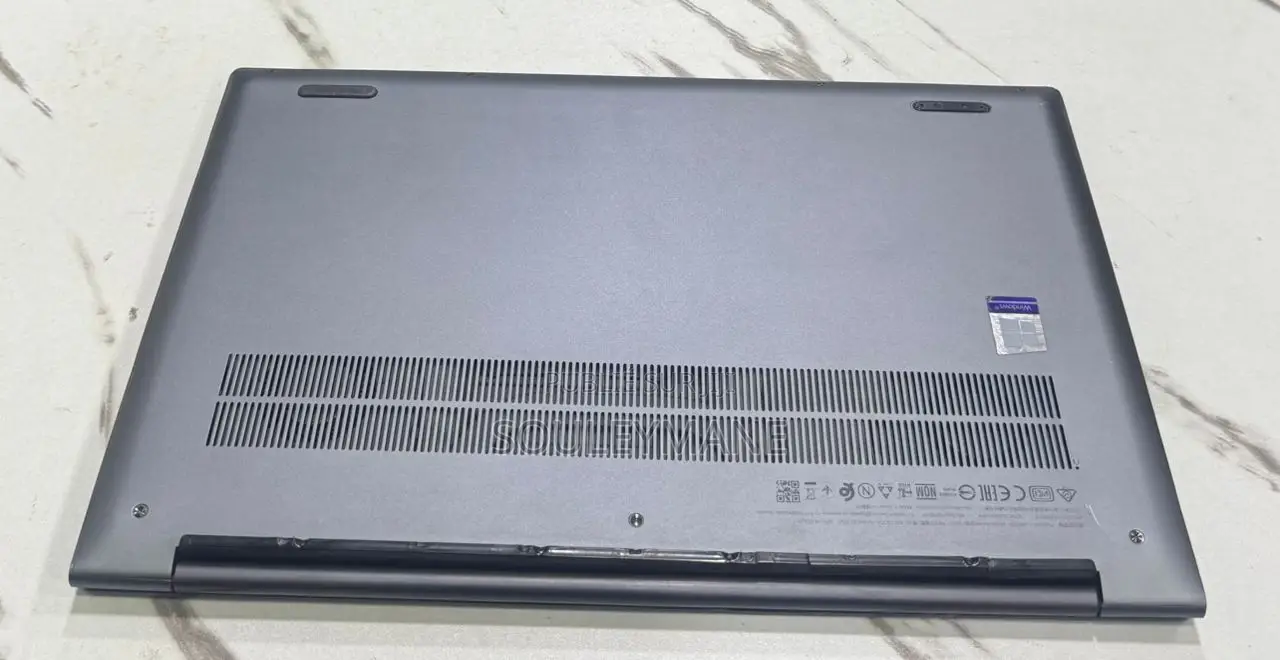 Ordinateur portable Lenovo Yoga 7i 8GB AMD Ryzen 5 SSD 256GB