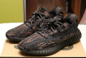 Adida Yeezee Semelle Crampon Authentique Original Qualité Irrépro
