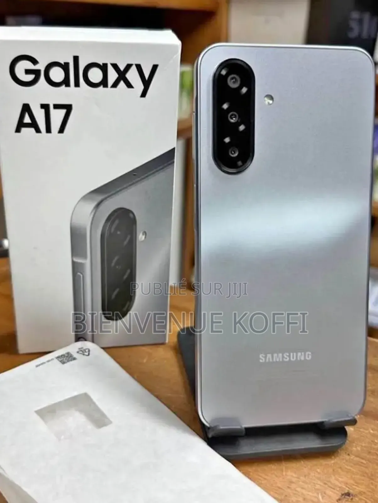 Nouveau Samsung Galaxy A17 128 GB Argenté