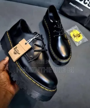 Dr Martens Souliers Et Maucassin Authentique Original