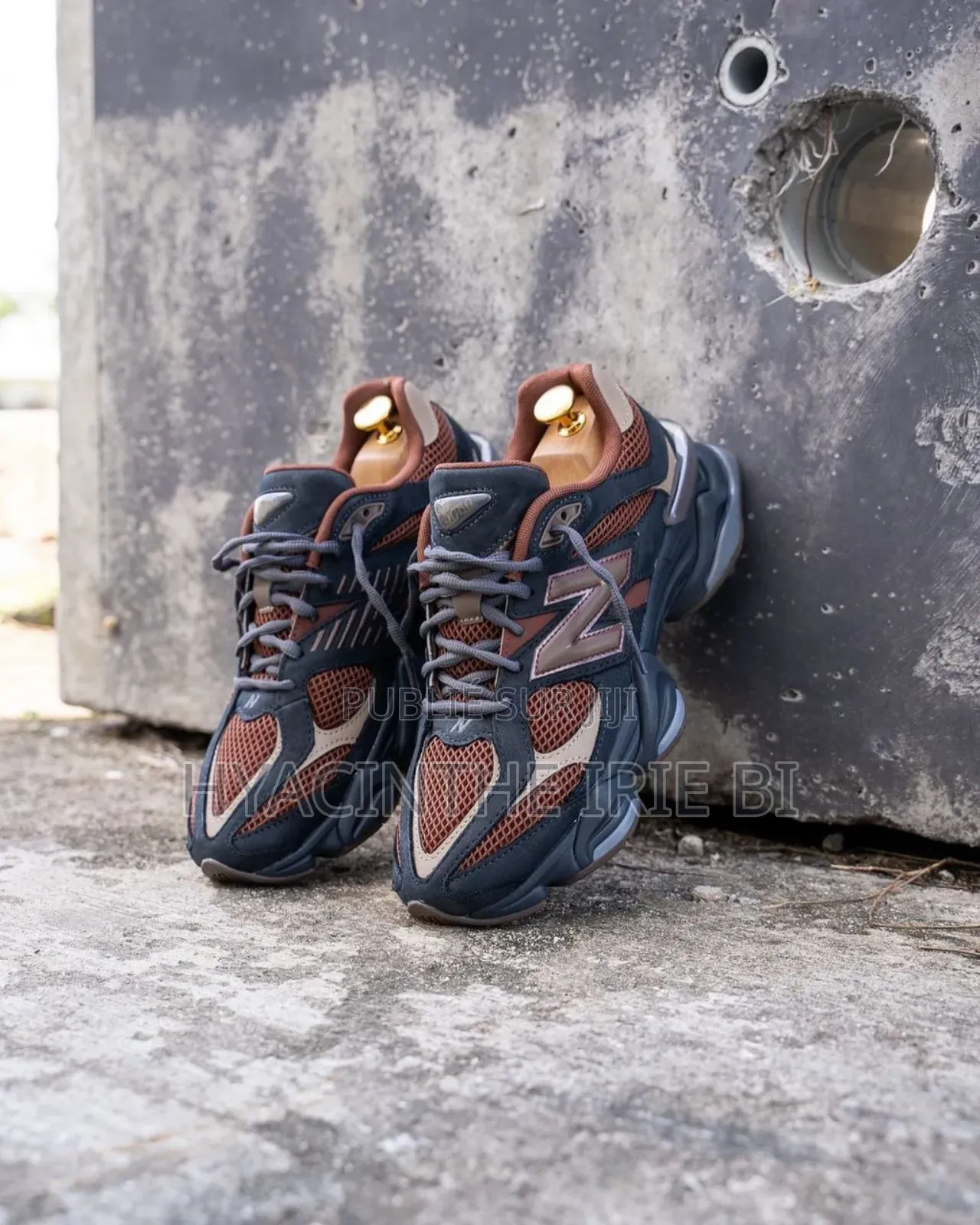 Sneakers New Balance Et Louis Vuitton Authentique Original Qualité