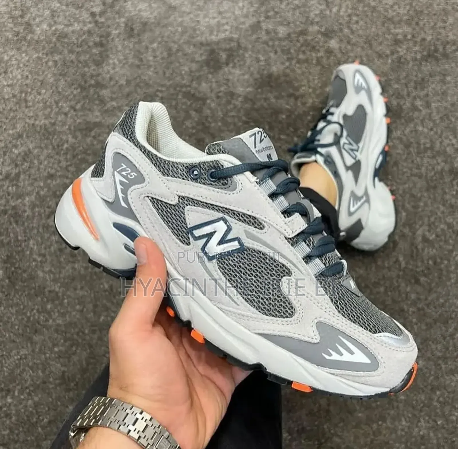 Sneakers New Balance Et Louis Vuitton Authentique Original Qualité