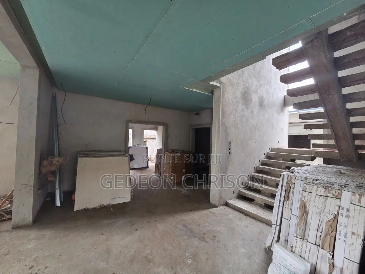 4chbre Villa dans Cocody à Louer
