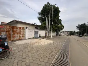 À Vendre — Terrain Bâti 2 253 M2 | Cocody Danga (Rue Lepic)