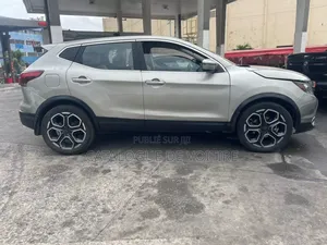 Nissan Qashqai 2017 Beige