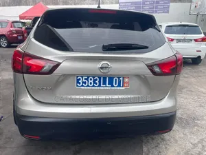 Nissan Qashqai 2017 Beige