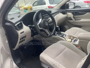 Nissan Qashqai 2017 Beige