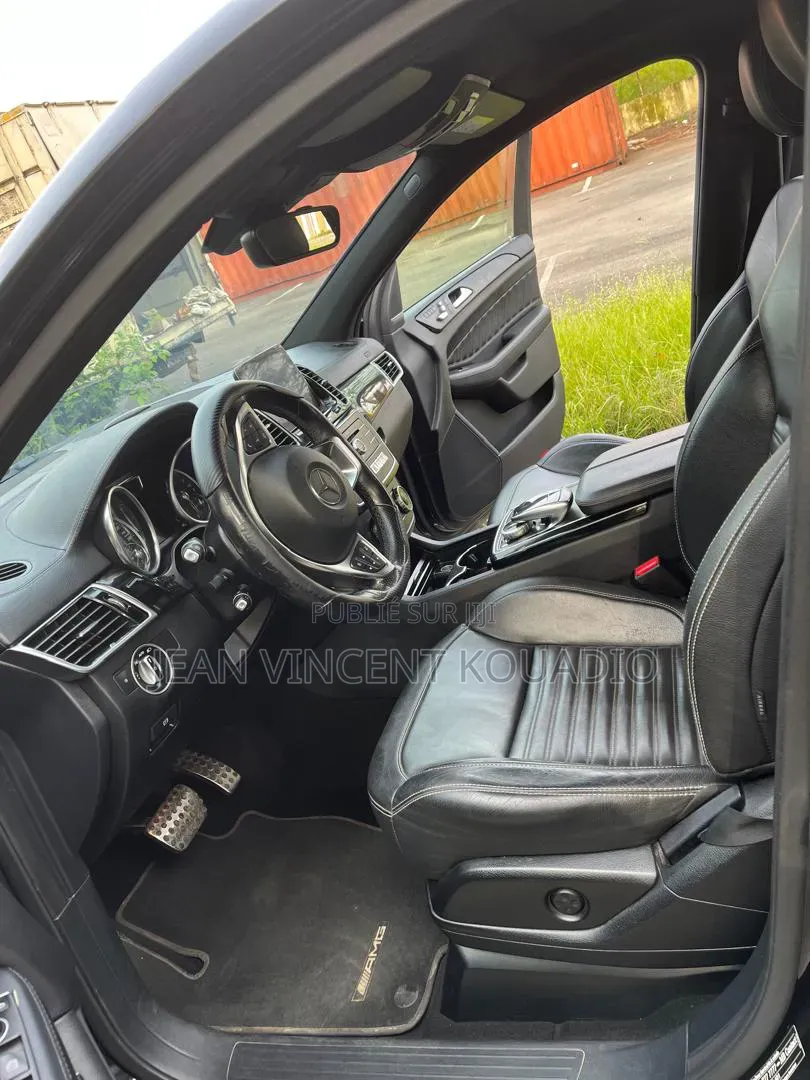 Mercedes-Benz GLE-Class GLE 400 4MATIC 2017 Noir
