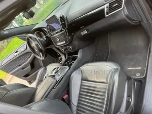 Mercedes-Benz GLE-Class GLE 400 4MATIC 2017 Noir