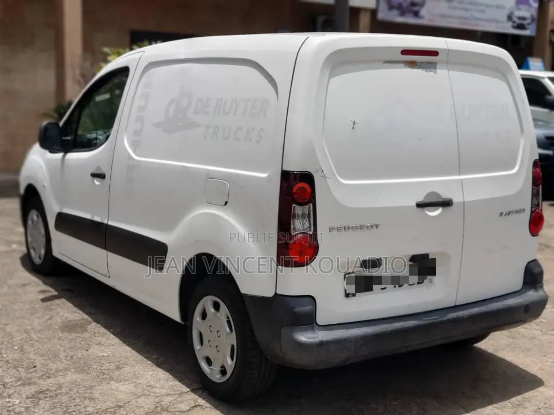 Peugeot Partenaire 2019 Blanc