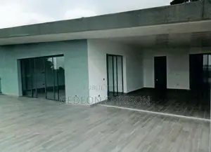 3chbre Appartement dans Cocody à Louer